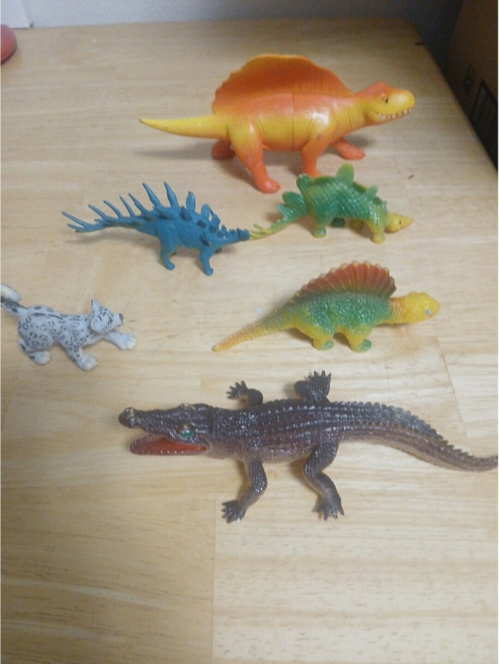8 Dinosaurs #12